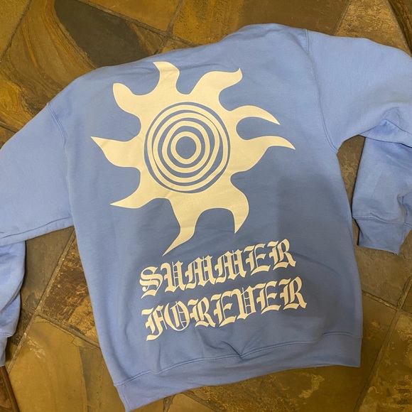 LANY official merch sweater size medium - Picture 3 of 4